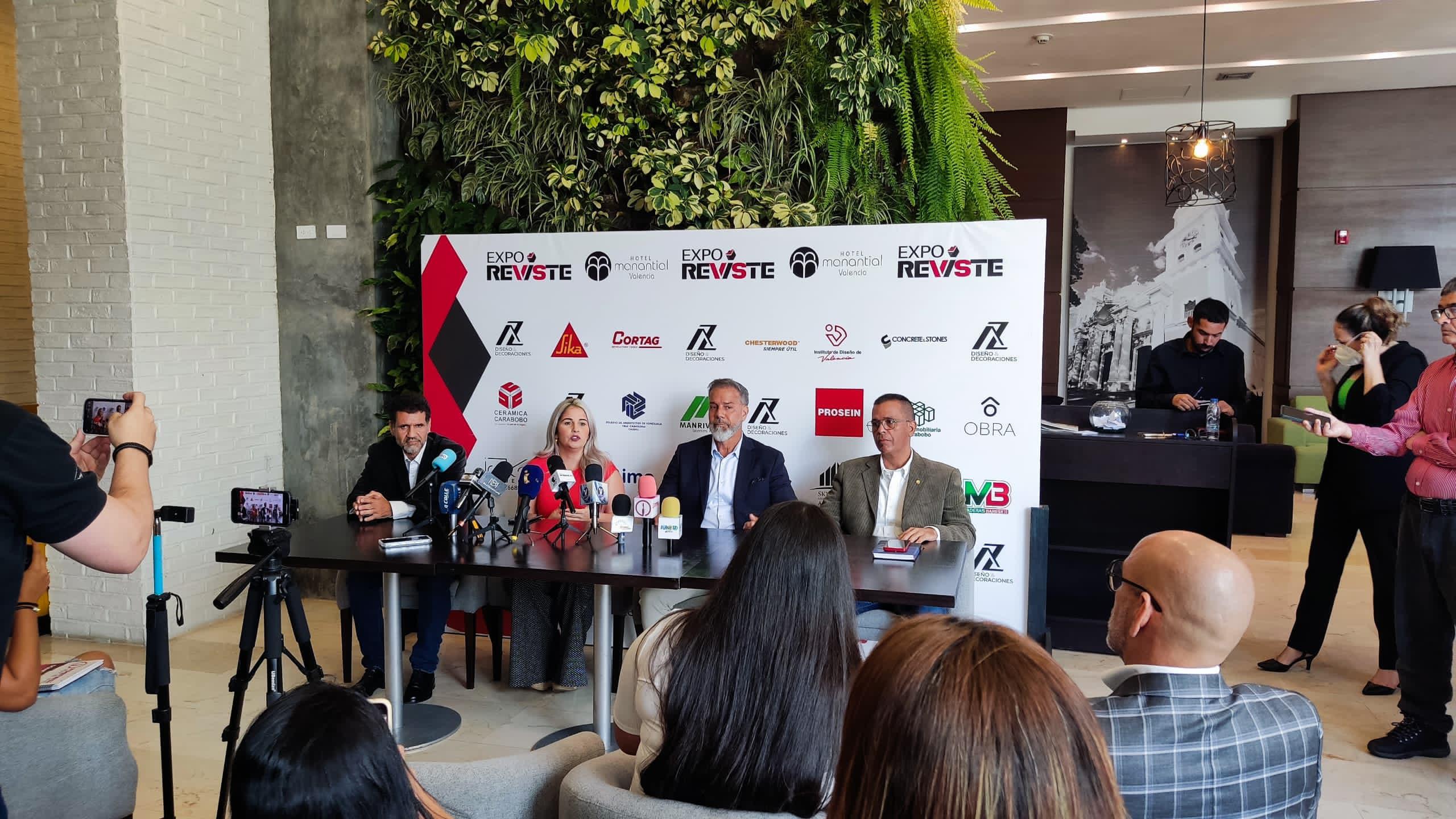 e2fad886-39d0-4e48-b261-0768ed8d7239