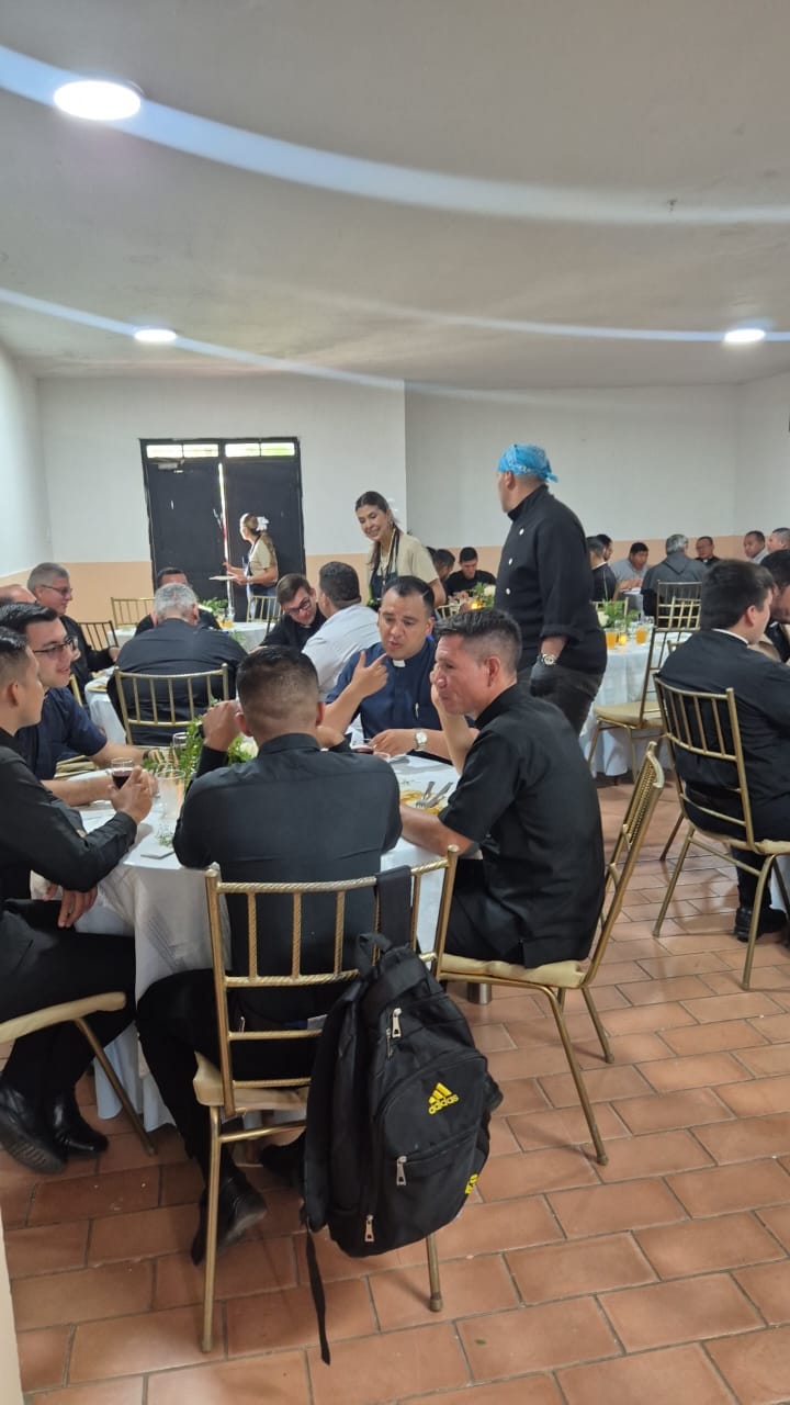 Imagen de WhatsApp 2025-09-15 a las 22.37.03_a7e9e03d