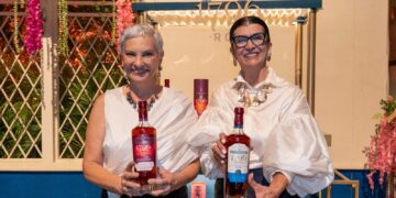 Santa Teresa 1796 presenta su tercera innovación finalizada en barricas de  Cacao de Chuao junto al estreno del musical Mamma Mia