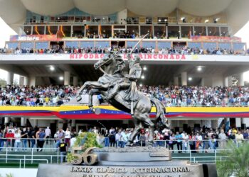 Revista Hípica destacó la importancia y el avance en el Instituto Nacional de Hipódromos