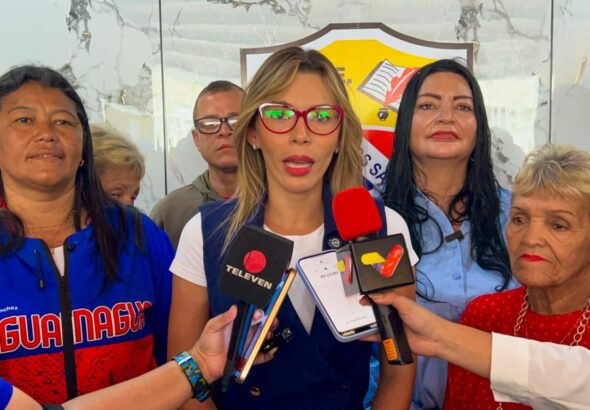 Alcaldesa Elizabeth Niño entregó rehabilitada la U.E. Enrique Barrios Sánchez en Barrio Unión (5)